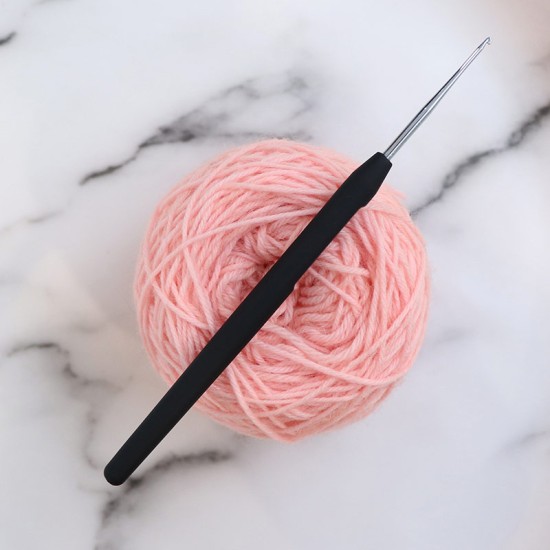KnitPro Siyah Yumuşak Saplı Çelik Dantel Tığı KnitPro Siyah Yumuşak Saplı Çelik Dantel Tığı